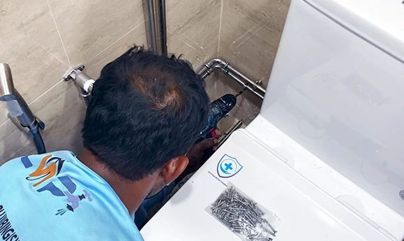 Toilet plumbing leakage repair